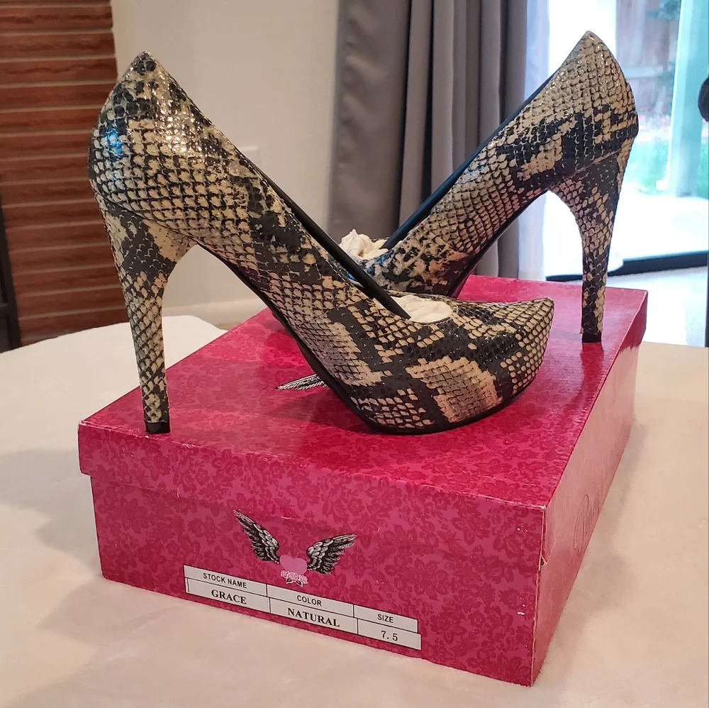 Penny loves Kenny 4 1/2 inch heels - Picture 3 of 6